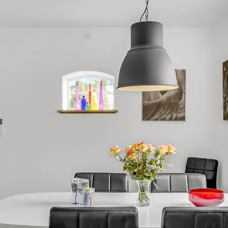 Stunning Home In Hornbaek With Wifi Feriehus *